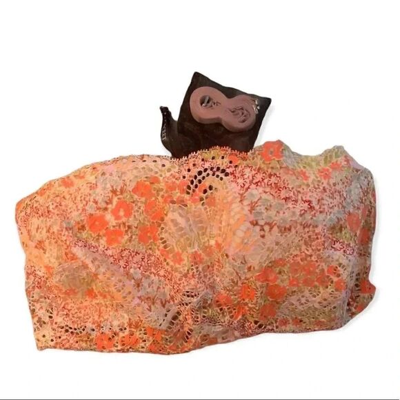 Victoria's Secret Other - Victoria secret Lace multi way bra